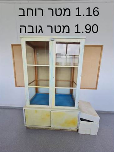 ויטרינה 1.16 מטר רוחב, 1.90 מטר גובה